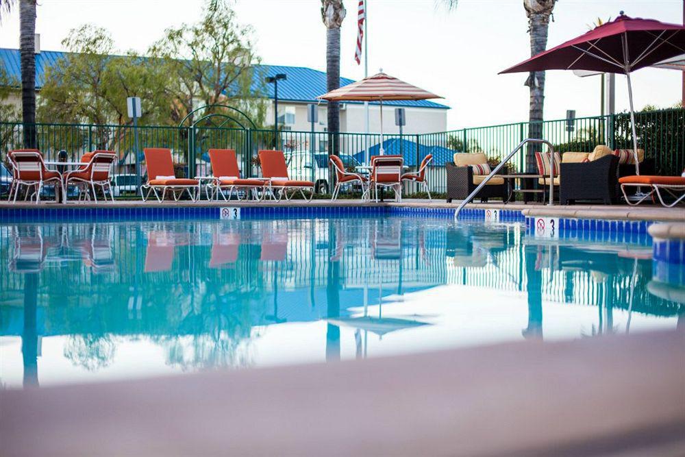 Residence Inn By Marriott Santa Clarita Valencia Buitenkant foto